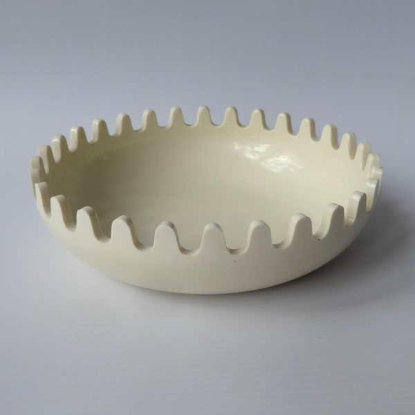 Alan Fletcher Clam cream ashtray/bowl. Retro 1970s/1980s vintage Mebel, Italy