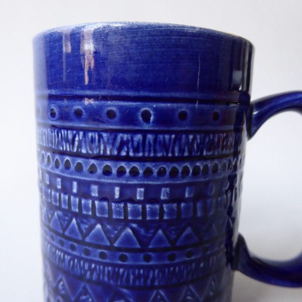 Celtic Ceramics Republic of Ireland vintage blue ceramic mug geometric impressed - Image 4