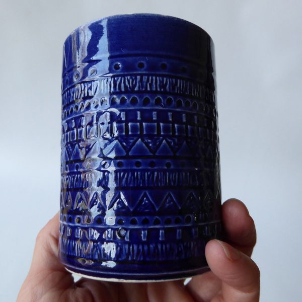 Celtic Ceramics Republic of Ireland vintage blue ceramic mug geometric impressed - Image 9