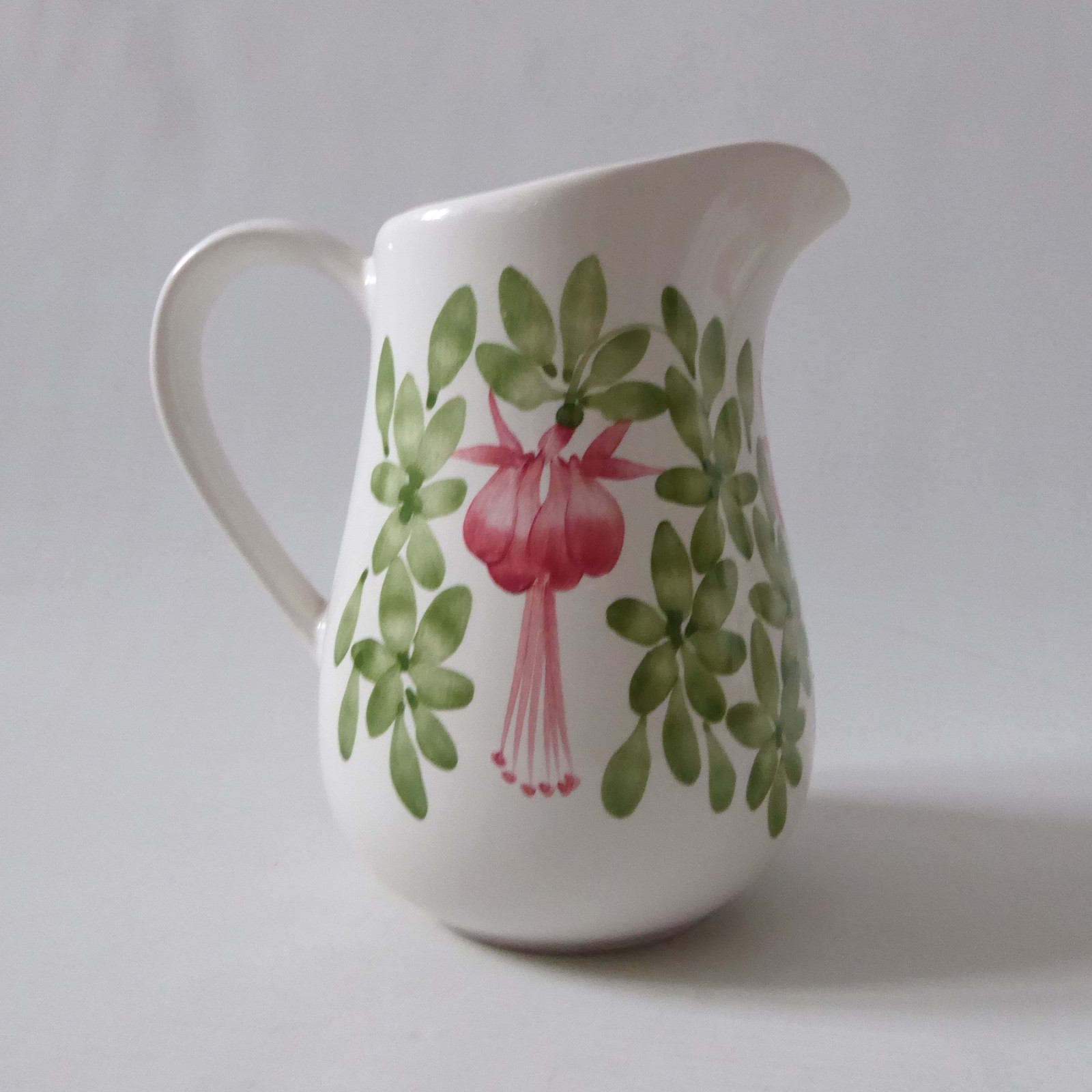 Cinque Ports Pottery the Monastery Rye, ceramic Fuchsia leaf jug pitcher vintage - Image 5