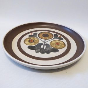 Denby Langley Mayflower large vintage dinner plate, 10" 25cm stoneware pottery