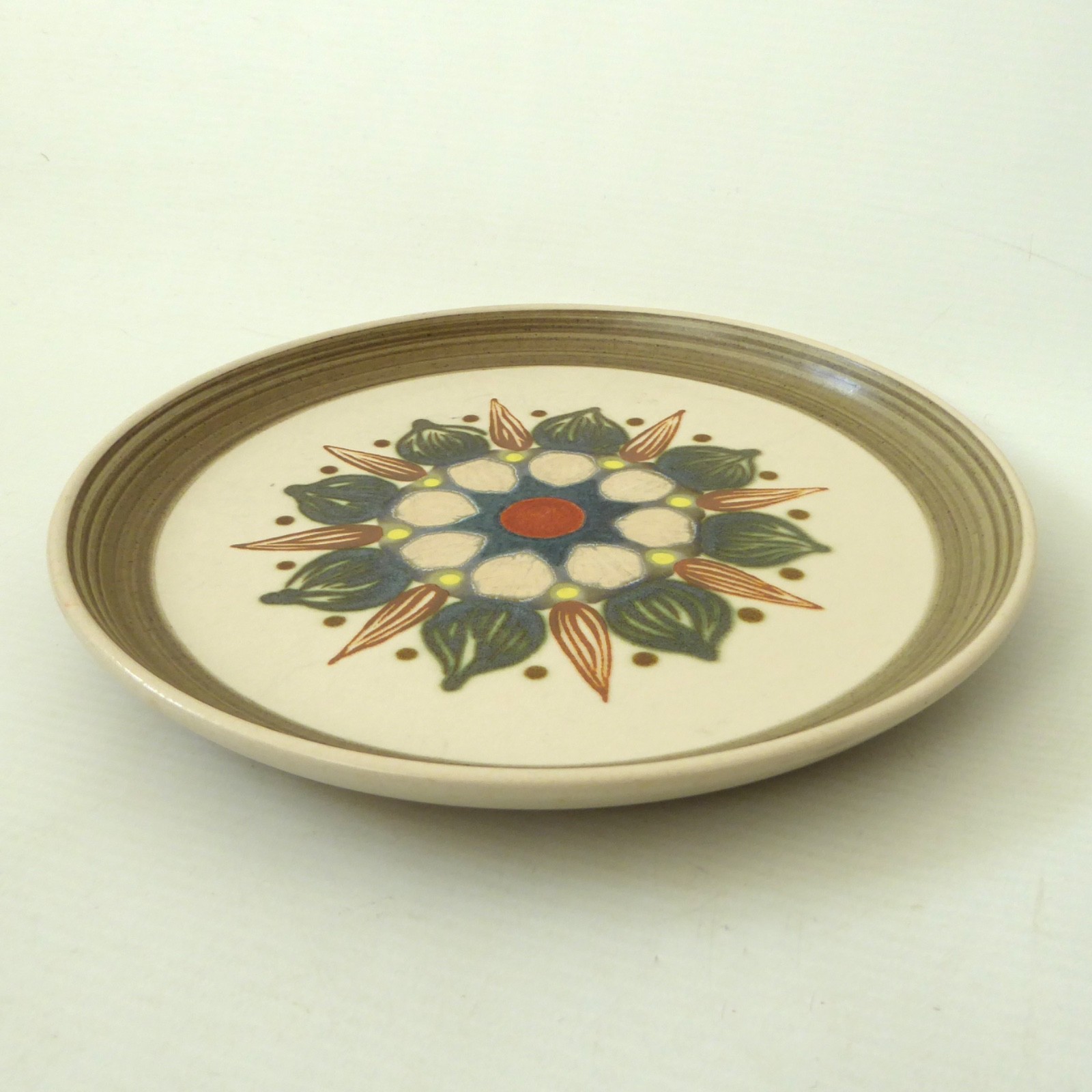 Denby Langley Sherwood 8" 20.5cm stoneware pottery plate. Vintage retro 1970s - Image 4