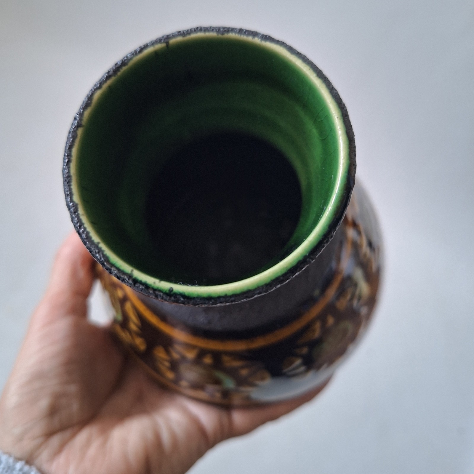 Dumler & Breiden West German pottery vase 128-15, black lava & glossy mustard - Image 6