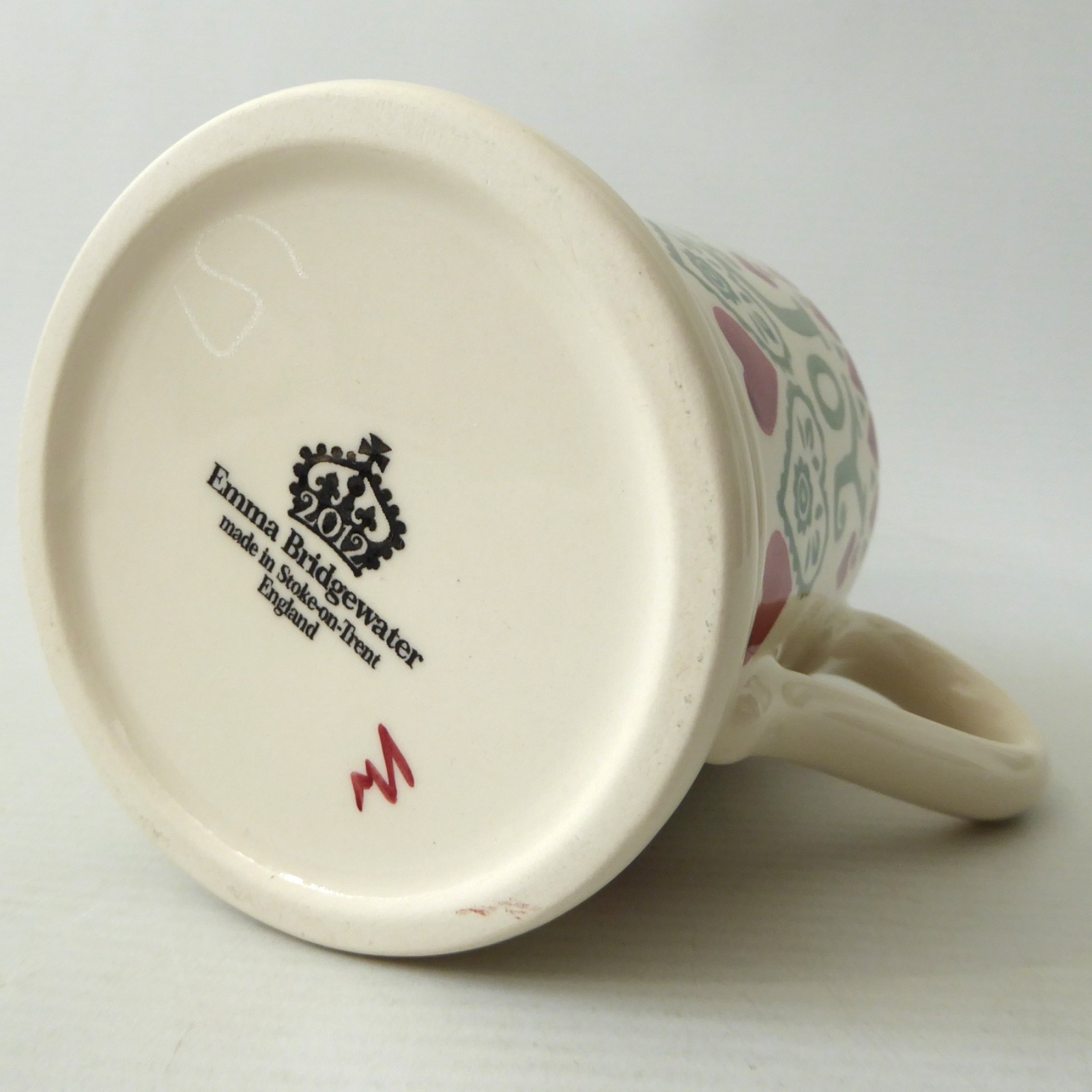 Emma Bridgewater 2012 JOY mug, red & green and cream, Christmas hand printed - Image 8