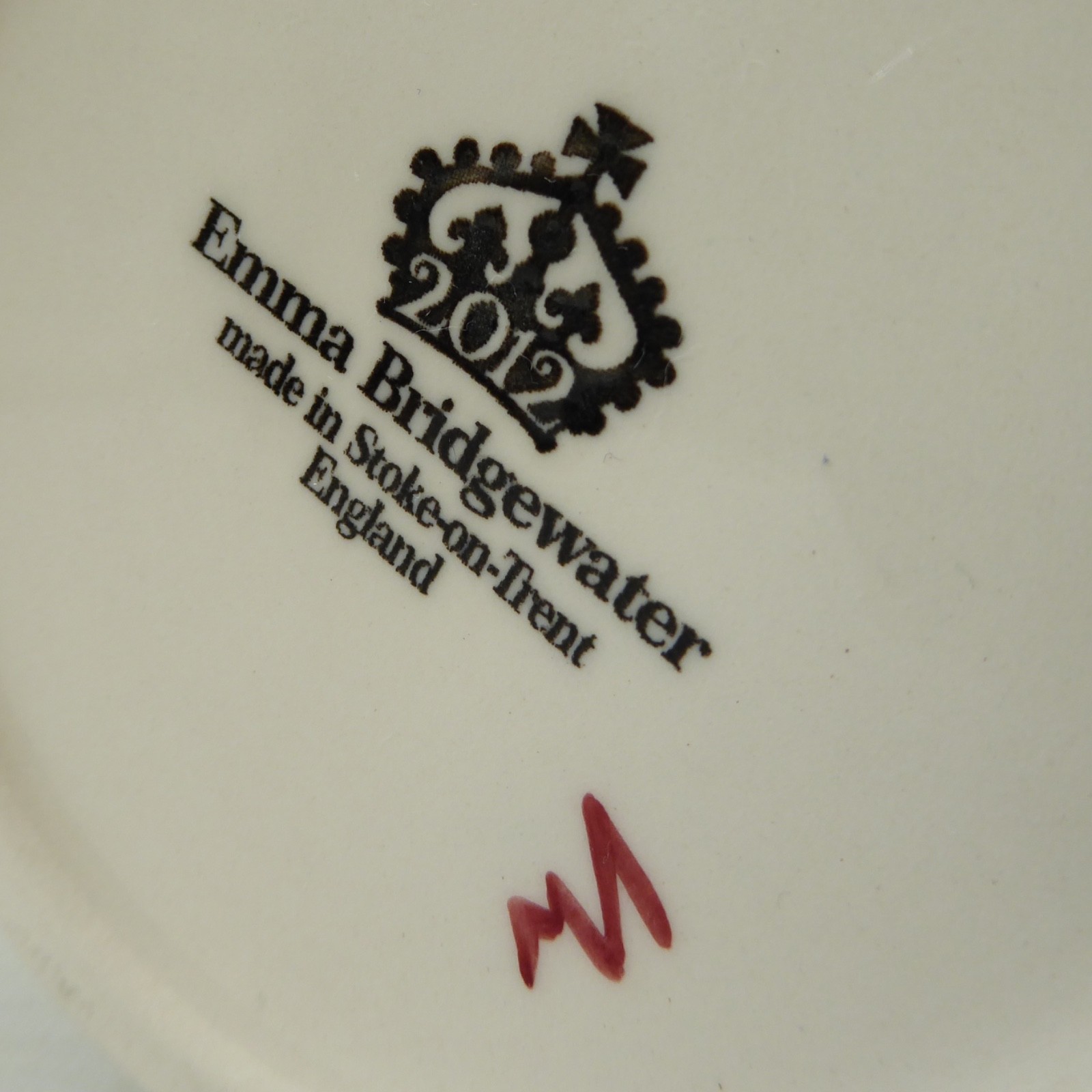 Emma Bridgewater 2012 JOY mug, red & green and cream, Christmas hand printed - Image 9