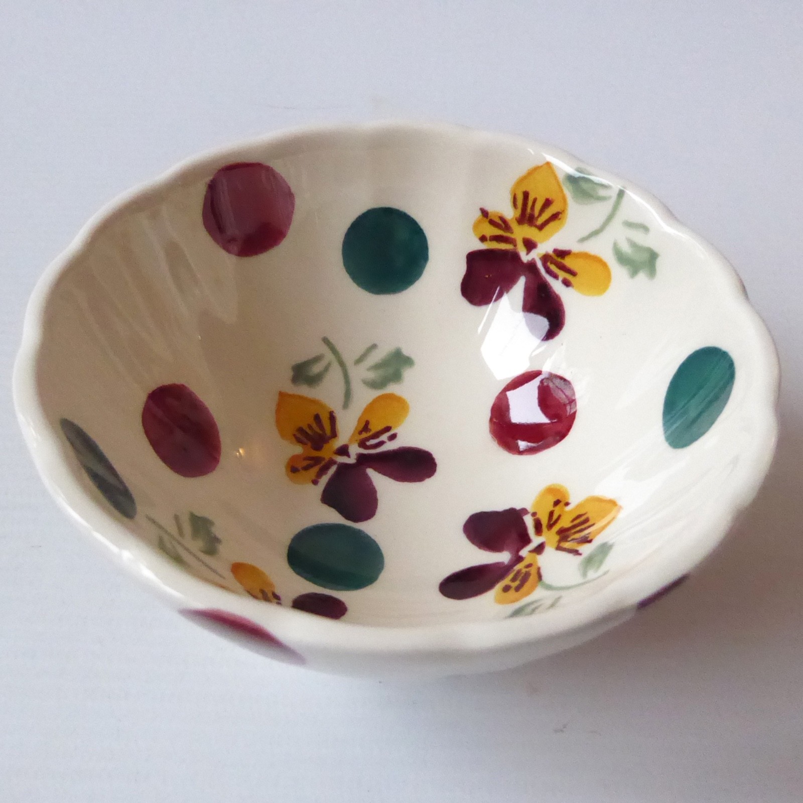 Emma Bridgewater Polka Dot & Pansy small fluted dip bowls, discontinued 2014 - Image 3