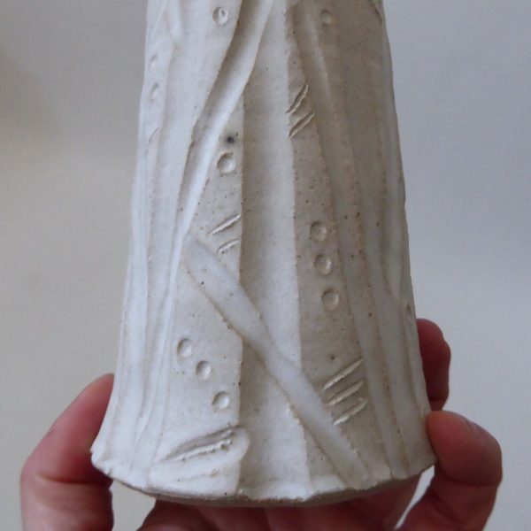 Handmade white art pottery vase. Wheel thrown & incised. Vintage studio/artisan - Image 8