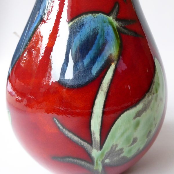 Himalayan Poppy Poole Pottery ceramic vase, red blue, signed AX SW, 17cm painted - Image 11
