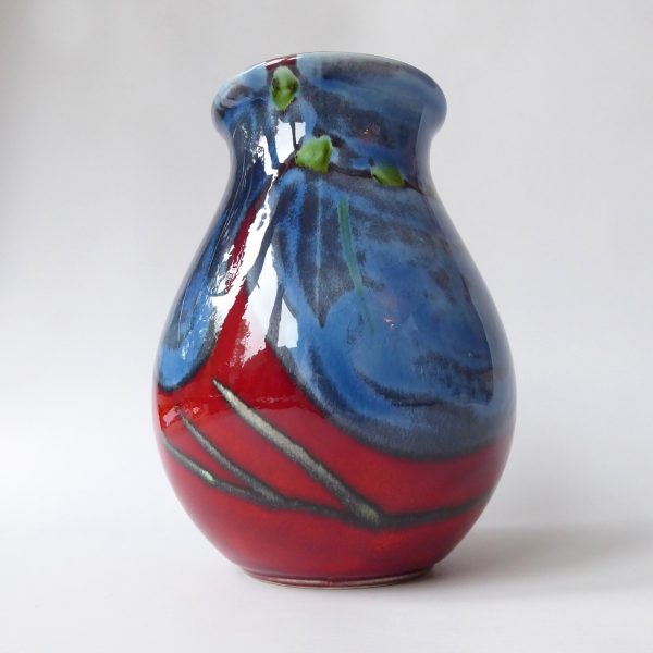 Himalayan Poppy Poole Pottery ceramic vase, red blue, signed AX SW, 17cm painted - Image 5