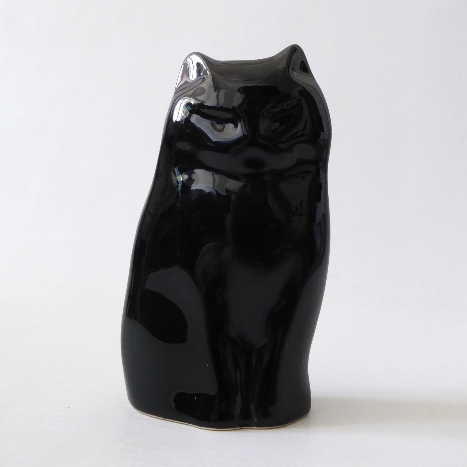Jim Cooper pottery ceramic cat, small black glazed figure, modernist minimalist - Image 3