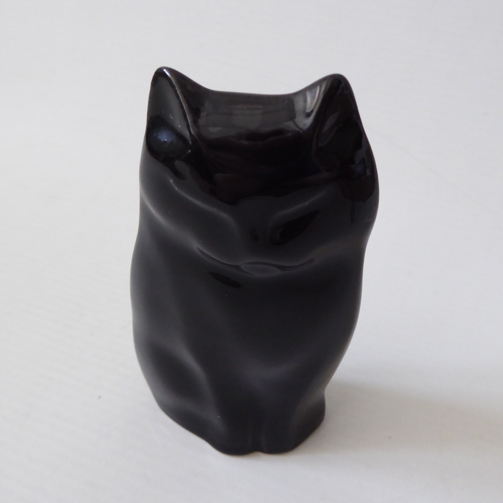 Jim Cooper pottery ceramic cat, small black glazed figure, modernist minimalist - Image 4