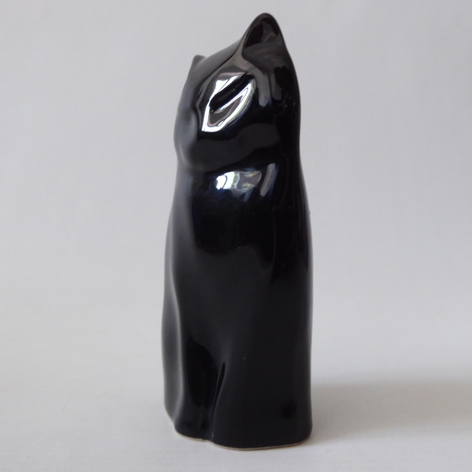 Jim Cooper pottery ceramic cat, small black glazed figure, modernist minimalist - Image 9