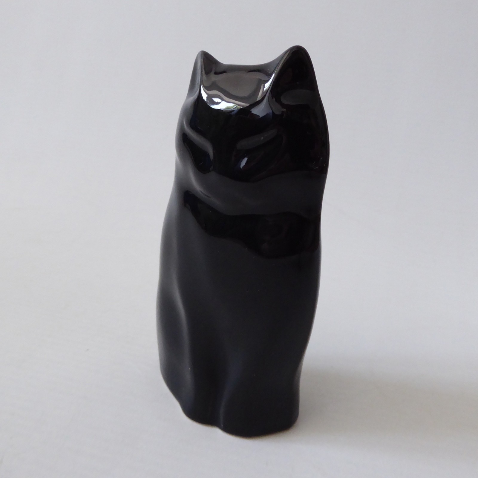 Jim Cooper pottery ceramic cat, small black glazed figure, modernist minimalist - Image 10