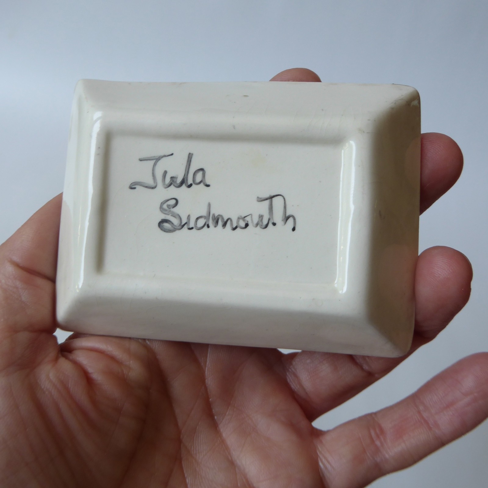 Jula Sidmouth ceramic pottery pin dish, black + white stylised figure 1950s MCM - Image 10