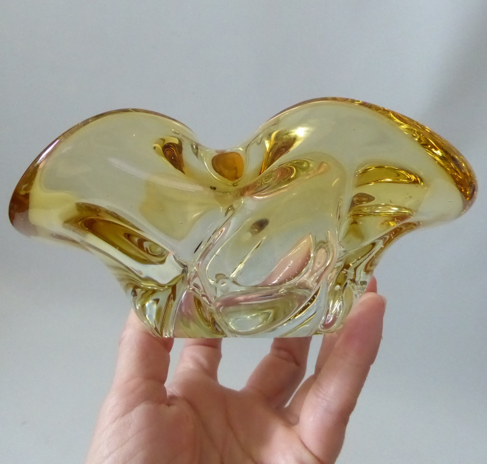 Murano art glass bowl. Amber folded cased dish ashtray. Vintage retro 1960s 7" - Image 8
