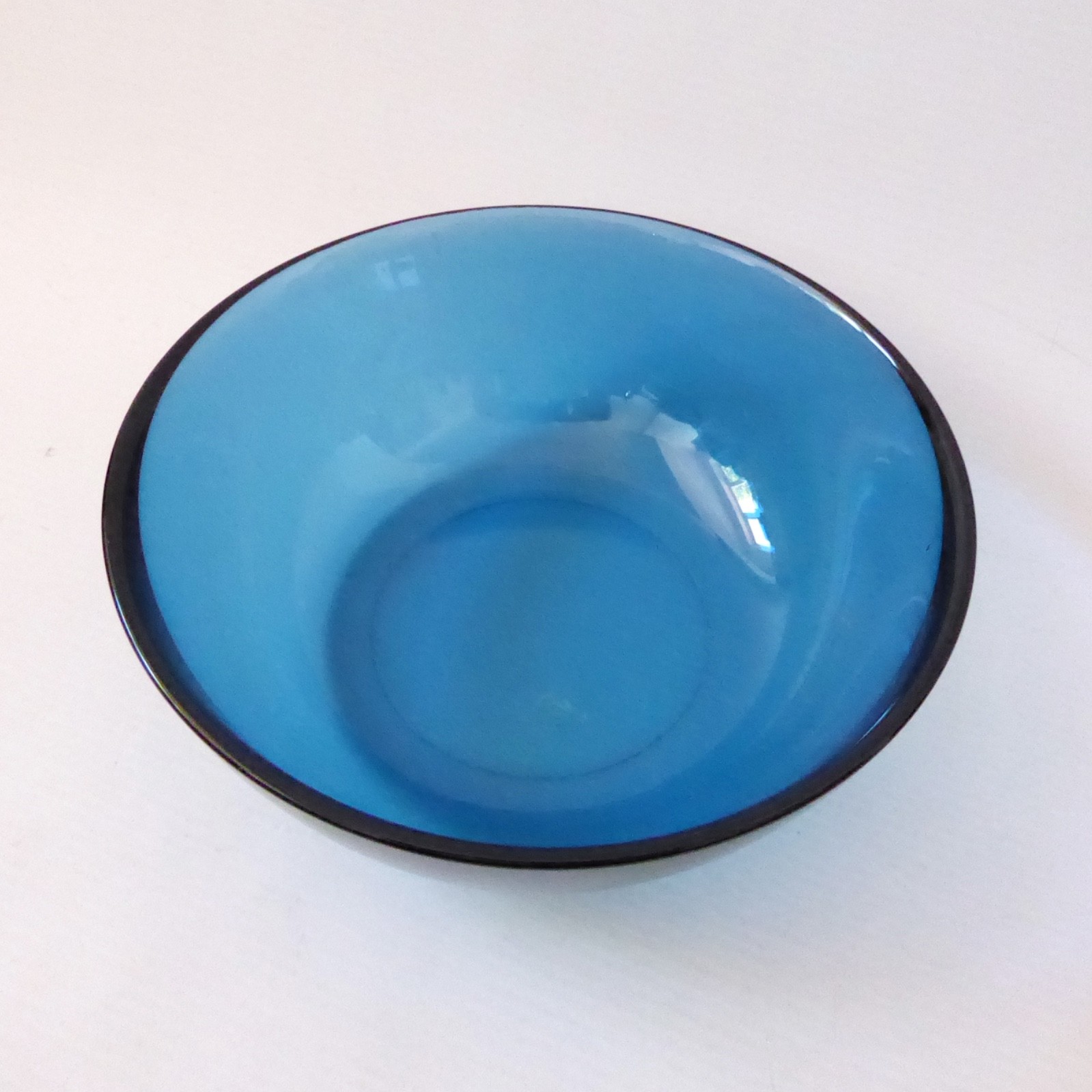 Orrefors FUGA 6.5" art glass bowl, smoky blue, Sven Palmqvist, vintage 1960s - Image 2