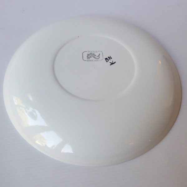 Poole Pottery 10" dinner plate, flora traditional. Signed BNK vintage ceramic - Image 7