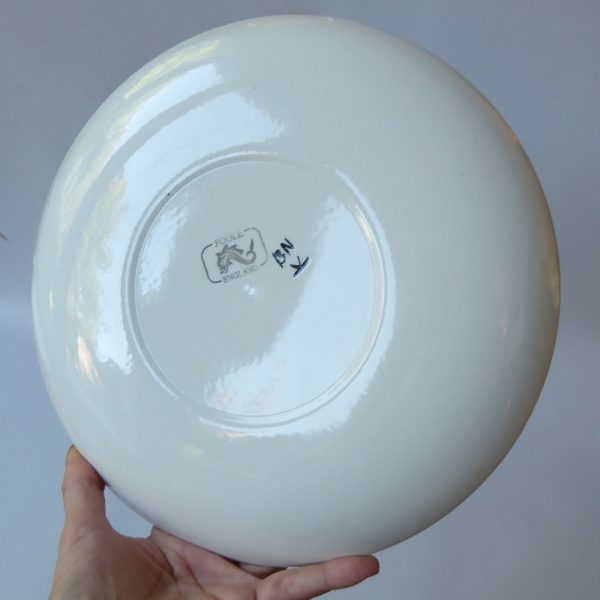 Poole Pottery 10" dinner plate, flora traditional. Signed BNK vintage ceramic - Image 9