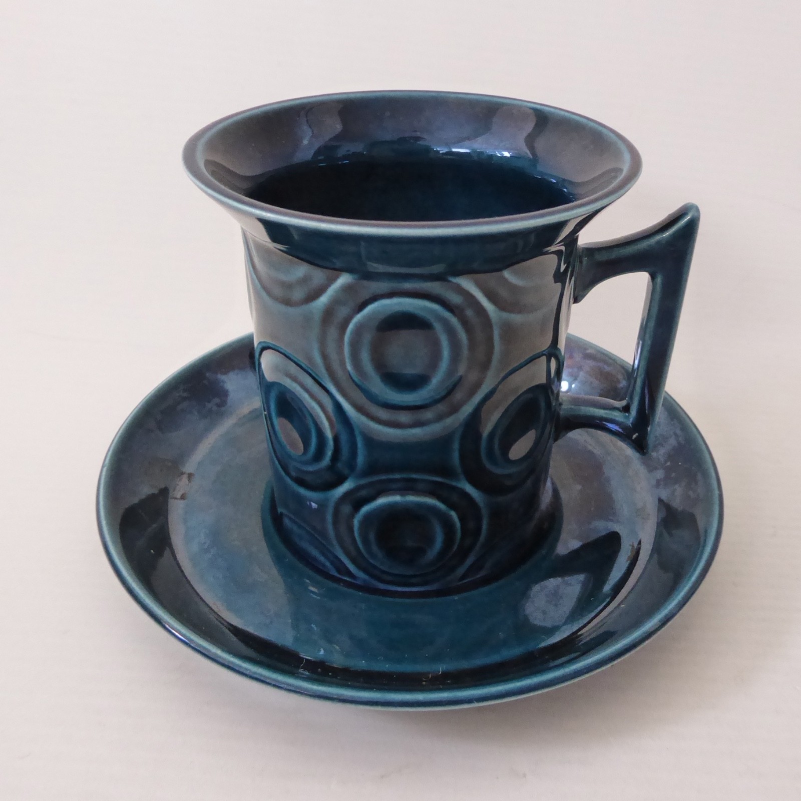 Portmeirion Jupiter cup & saucer 1960s Susan Williams Ellis, petrol blue circles - Image 2