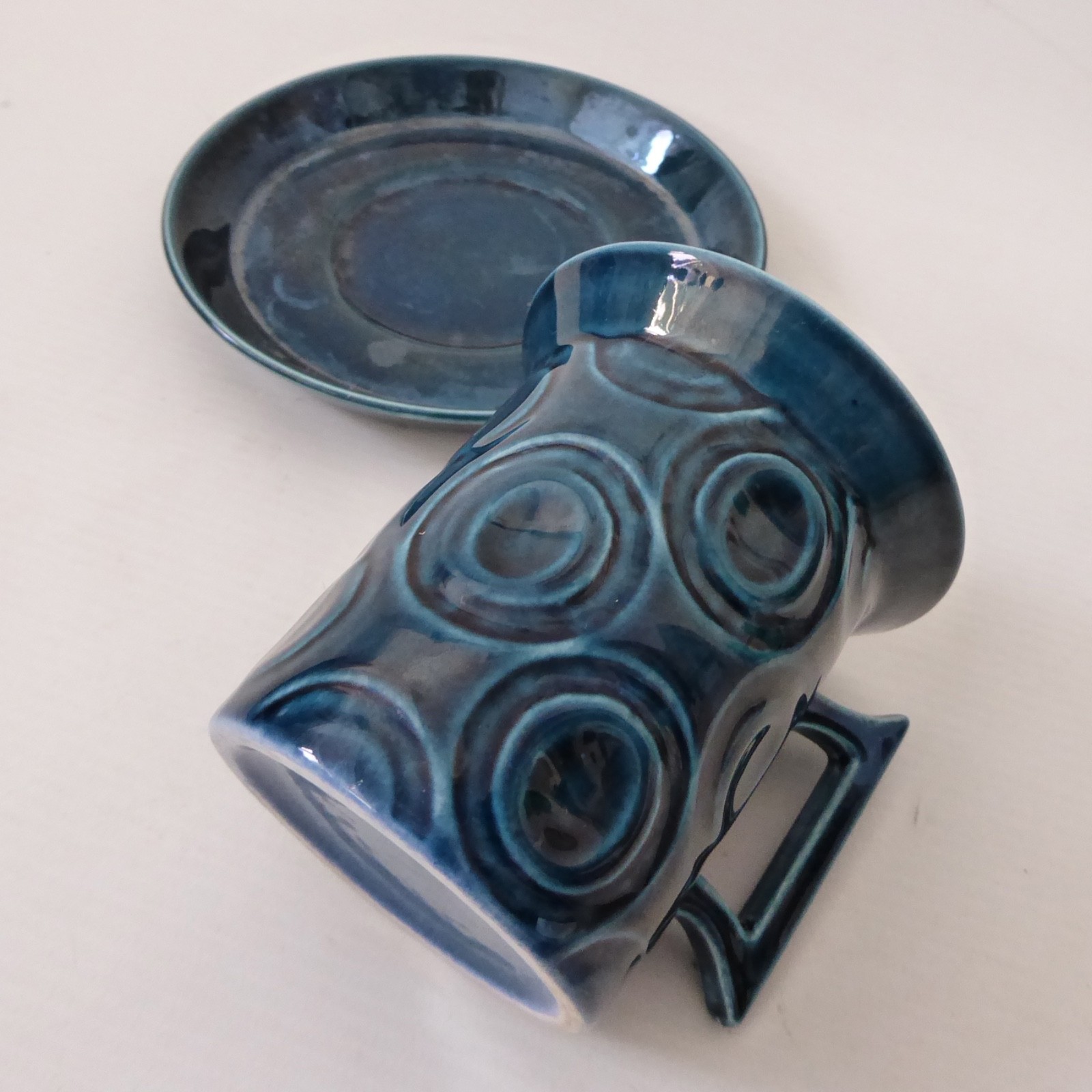 Portmeirion Jupiter cup & saucer 1960s Susan Williams Ellis, petrol blue circles - Image 7