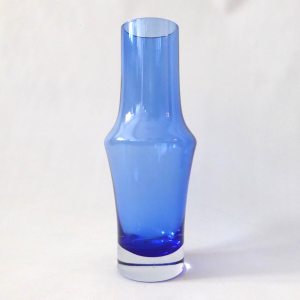 Riihimaki 1376 blue art glass vase, Riihimäen Finland Scandinavian 1960s 1970s