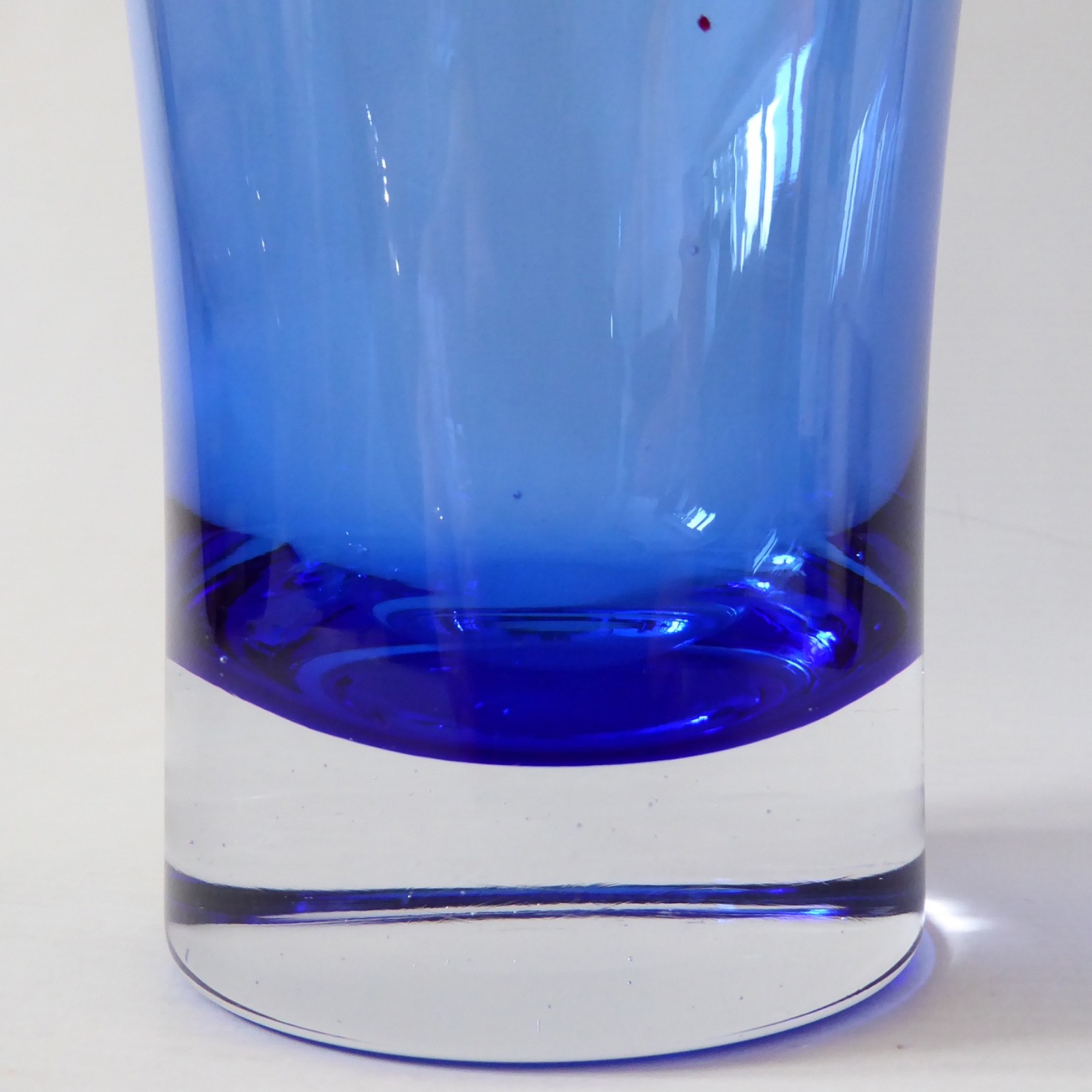 Riihimaki 1376 blue art glass vase, Riihimäen Finland Scandinavian 1960s 1970s - Image 6