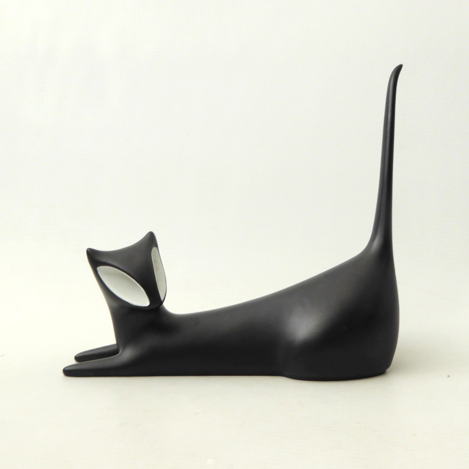Royal Dux Czech laying black cat mid century modernist. Bohemian, Jaroslav Ježek