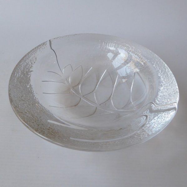 Scandinavian heavy vintage clear 7" art glass crystal leaf bowl probably Swedish
