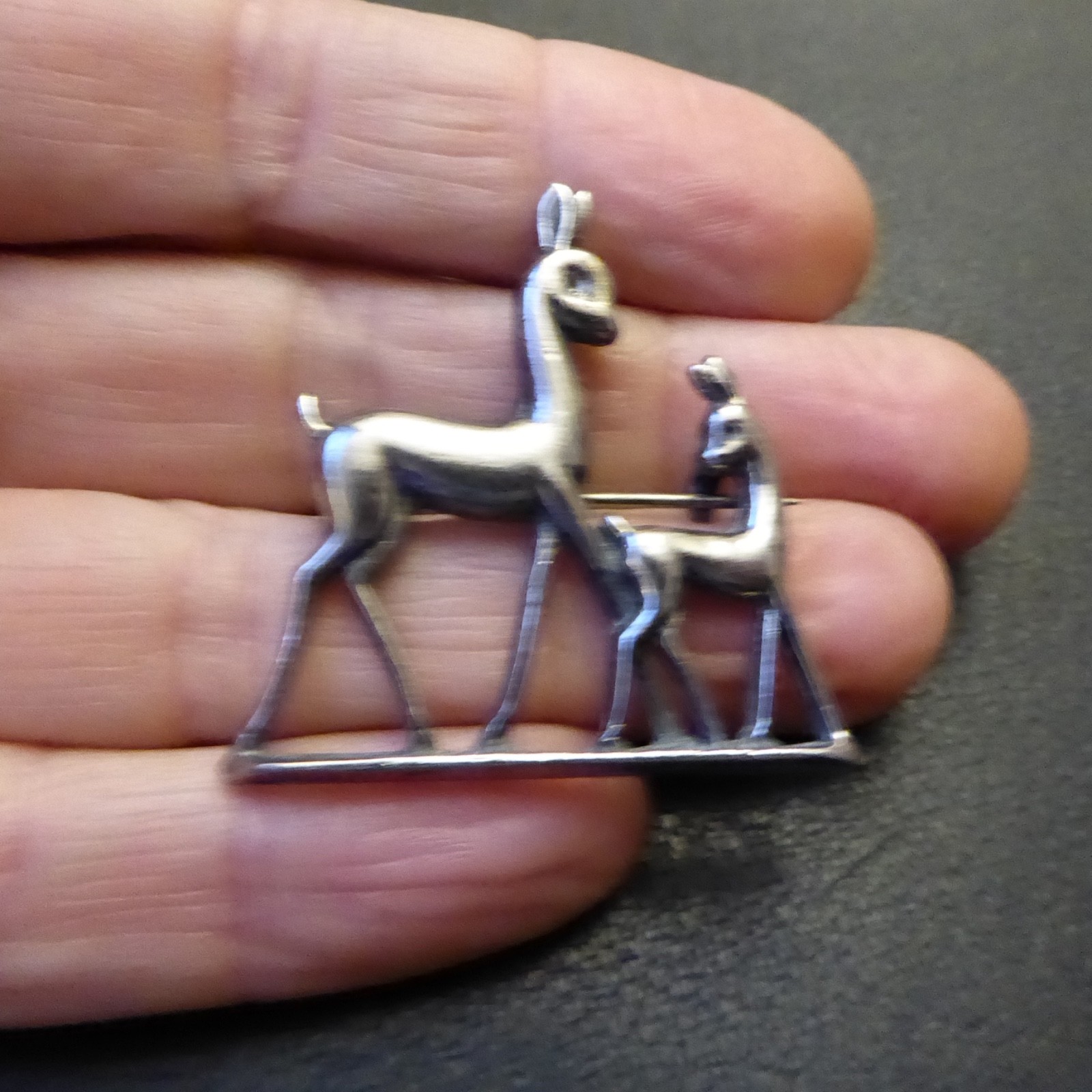 Scandinavian vintage deer silver-tone white cast metal brooch. Doe & fawn deers - Image 11