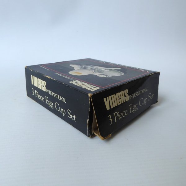 Viners International vintage stainless steel egg cup, spoon & salt shaker, boxed - Image 14