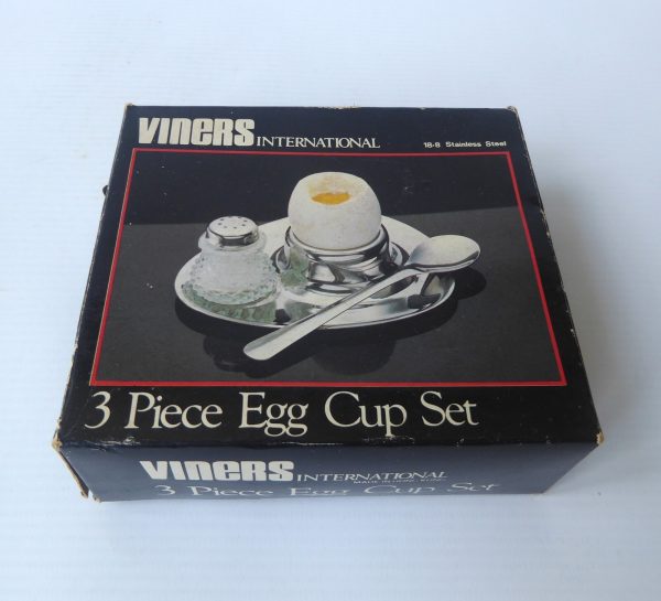 Viners International vintage stainless steel egg cup, spoon & salt shaker, boxed - Image 15