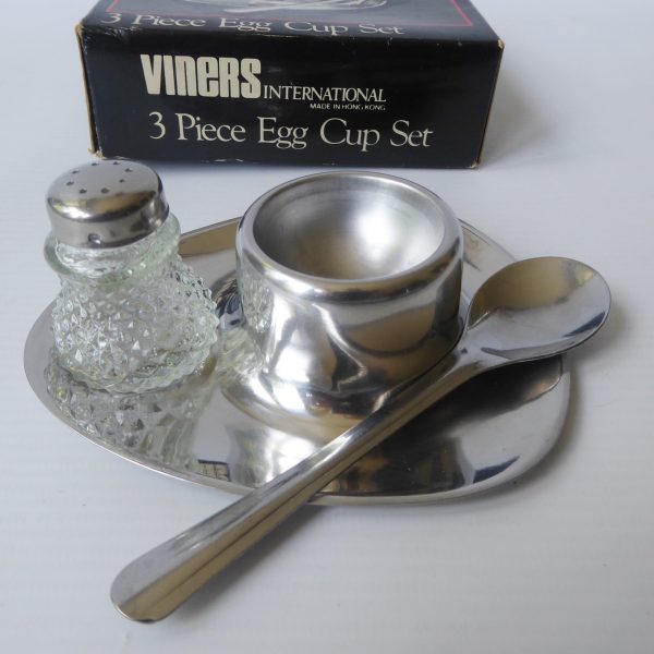 Viners International vintage stainless steel egg cup, spoon & salt shaker, boxed - Image 3