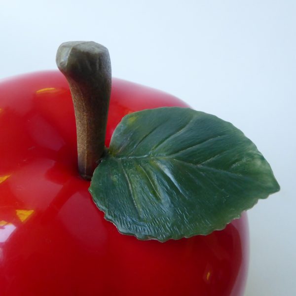 Vintage 1960s 1970s red plastic apple ice bucket, retro home bar prop, with leaf - Image 6
