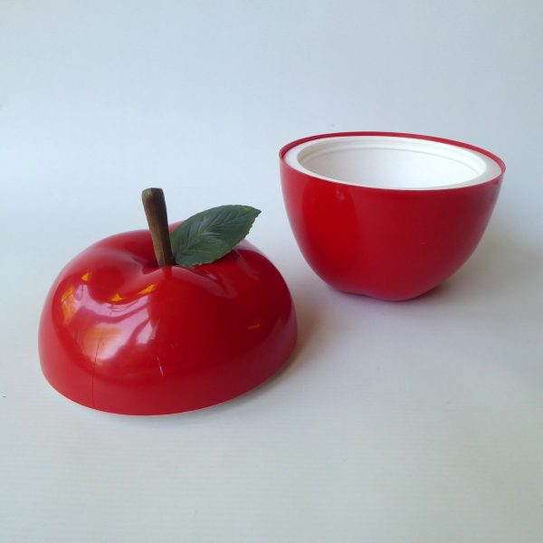Vintage 1960s 1970s red plastic apple ice bucket, retro home bar prop, with leaf - Image 8