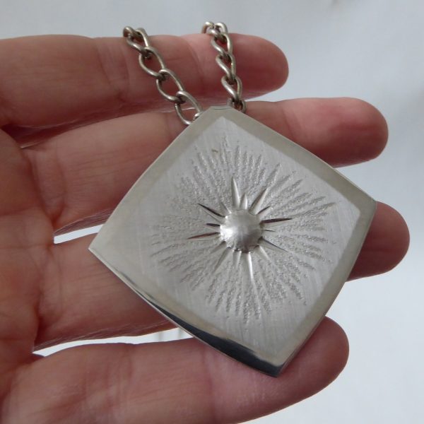Vintage 1970s Lakeland Art Metal Work modernist stainless steel pendant necklace - Image 3