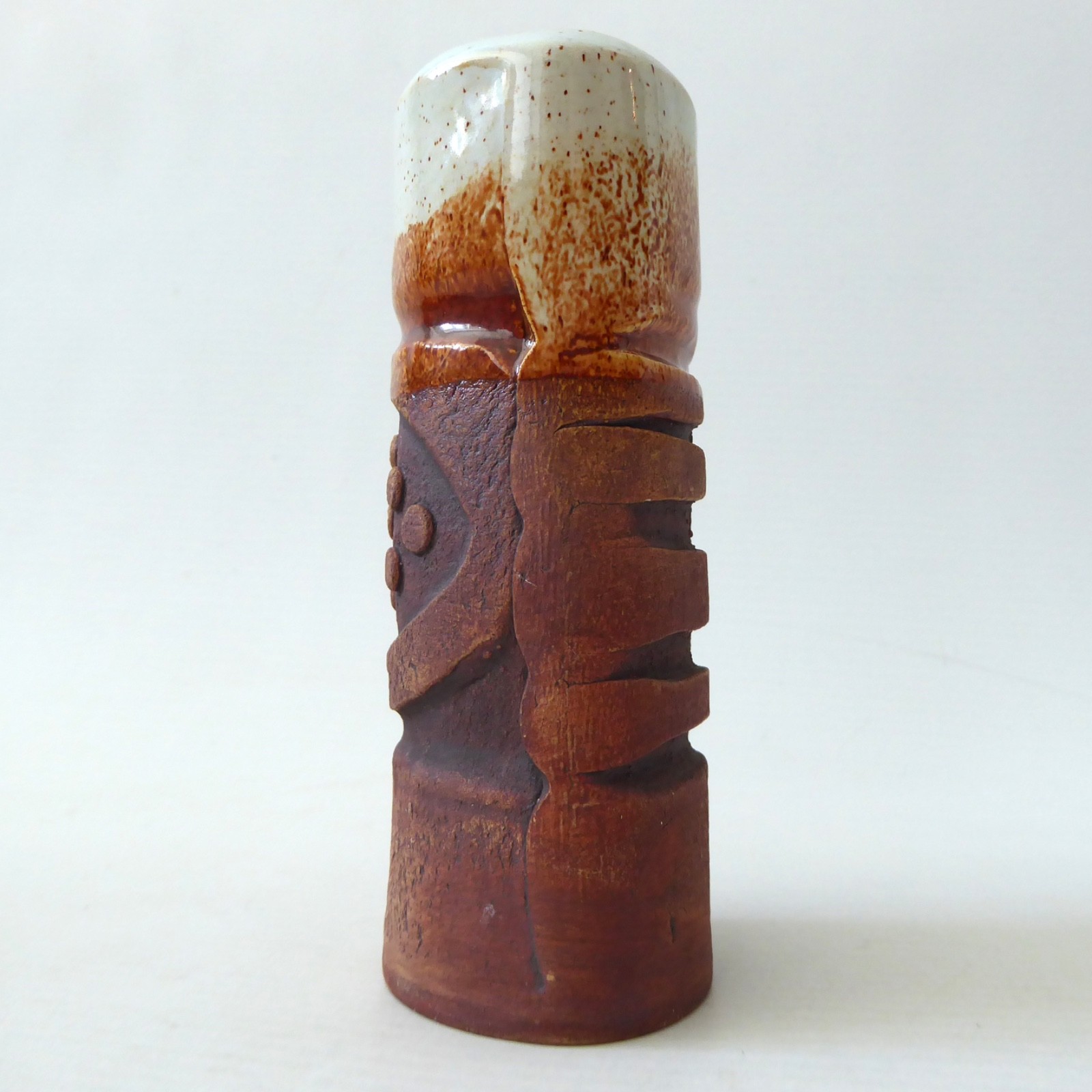 Vintage Bob Dawe Red Barn studio pottery cylinder vase, red brown clay ceramic - Image 3