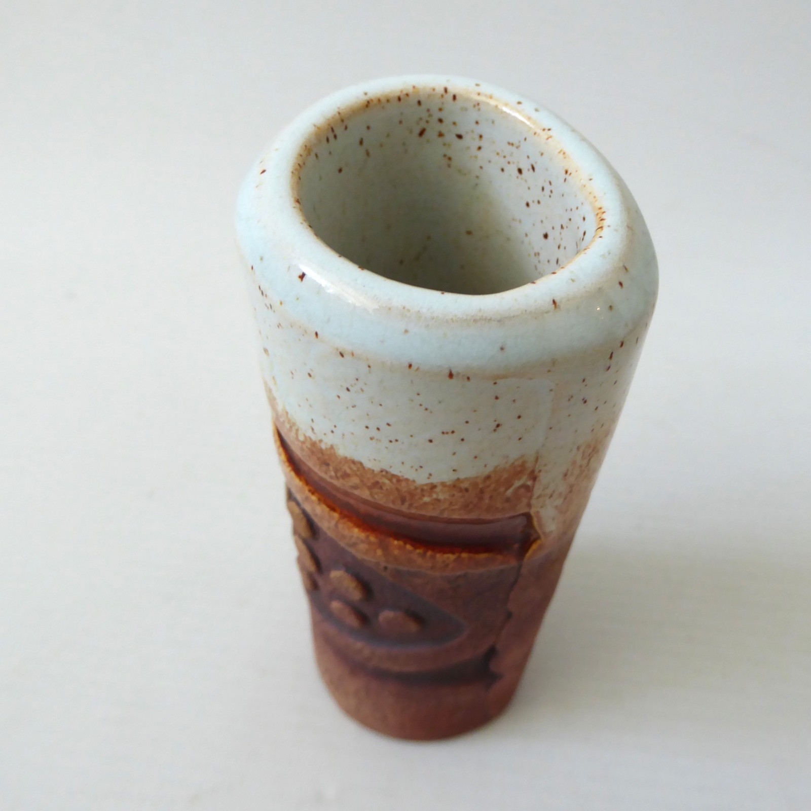 Vintage Bob Dawe Red Barn studio pottery cylinder vase, red brown clay ceramic - Image 7