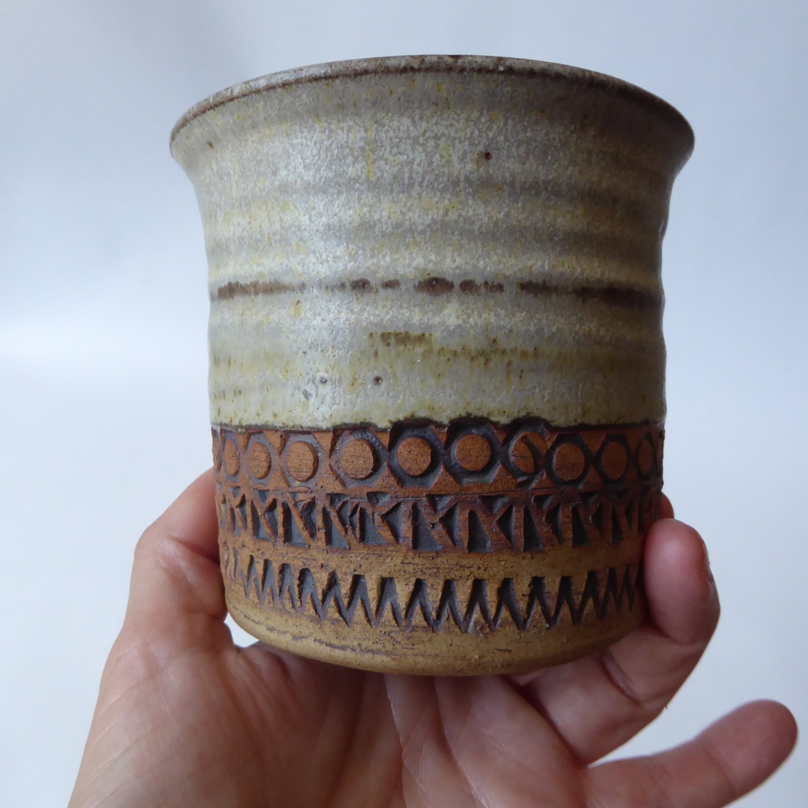 Vintage Broadstairs Pottery planter. 1960s/1970s handmade thrown plant pot retro - Image 7