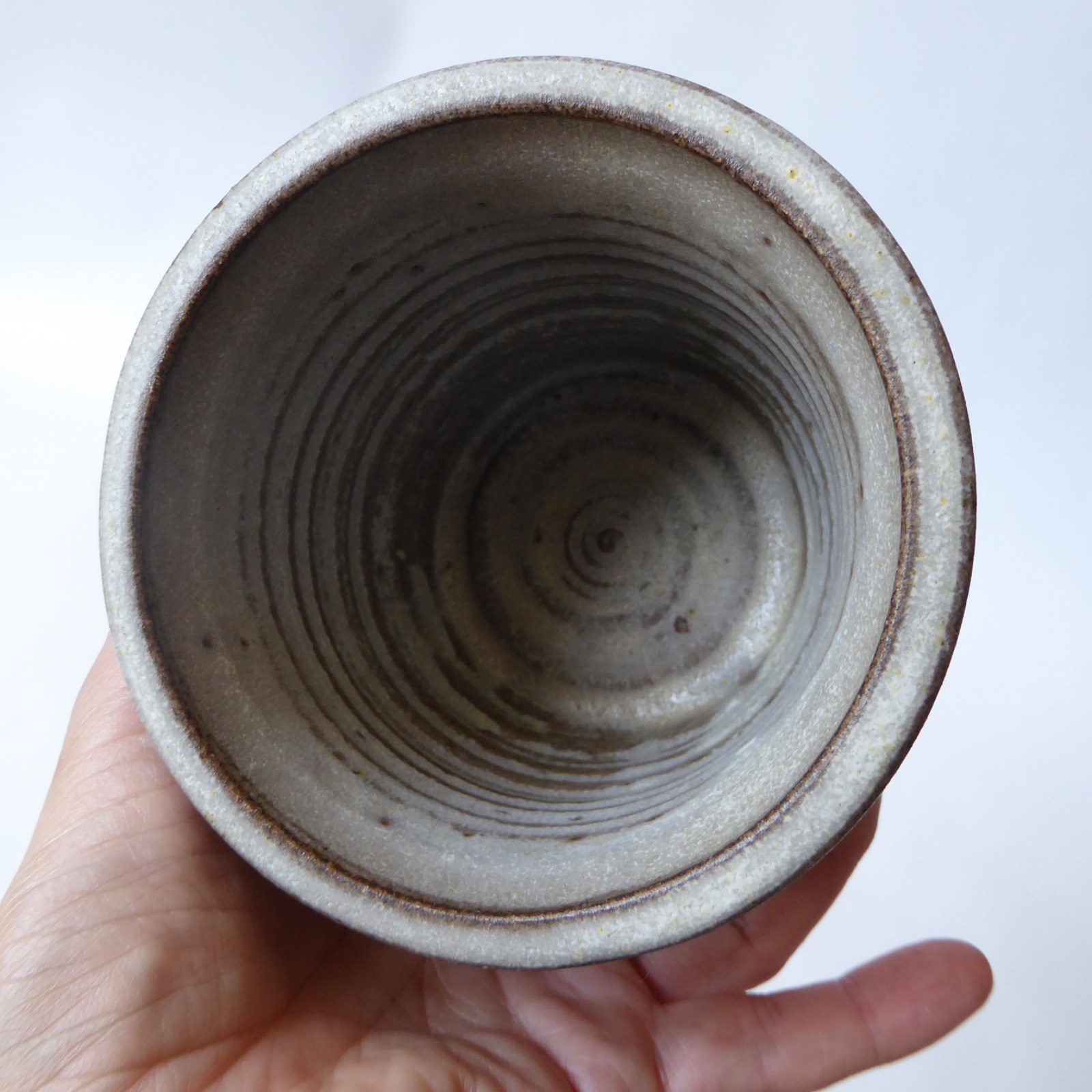 Vintage Broadstairs Pottery planter. 1960s/1970s handmade thrown plant pot retro - Image 10