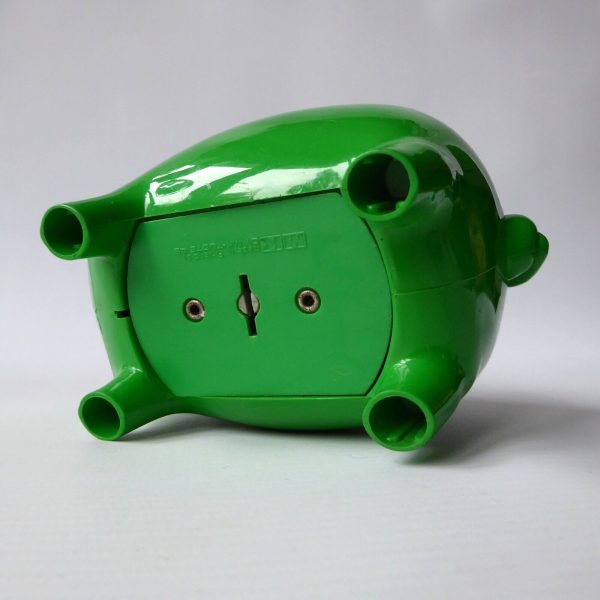Vintage MK-Tuote Finland green plastic piggy bank money box, Norwich Building S - Image 12