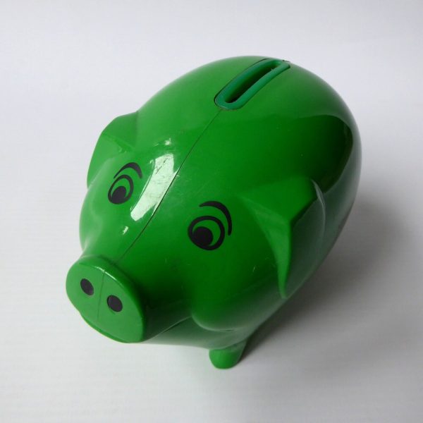 Vintage MK-Tuote Finland green plastic piggy bank money box, Norwich Building S - Image 8