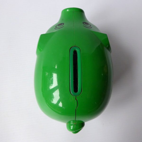 Vintage MK-Tuote Finland green plastic piggy bank money box, Norwich Building S - Image 10