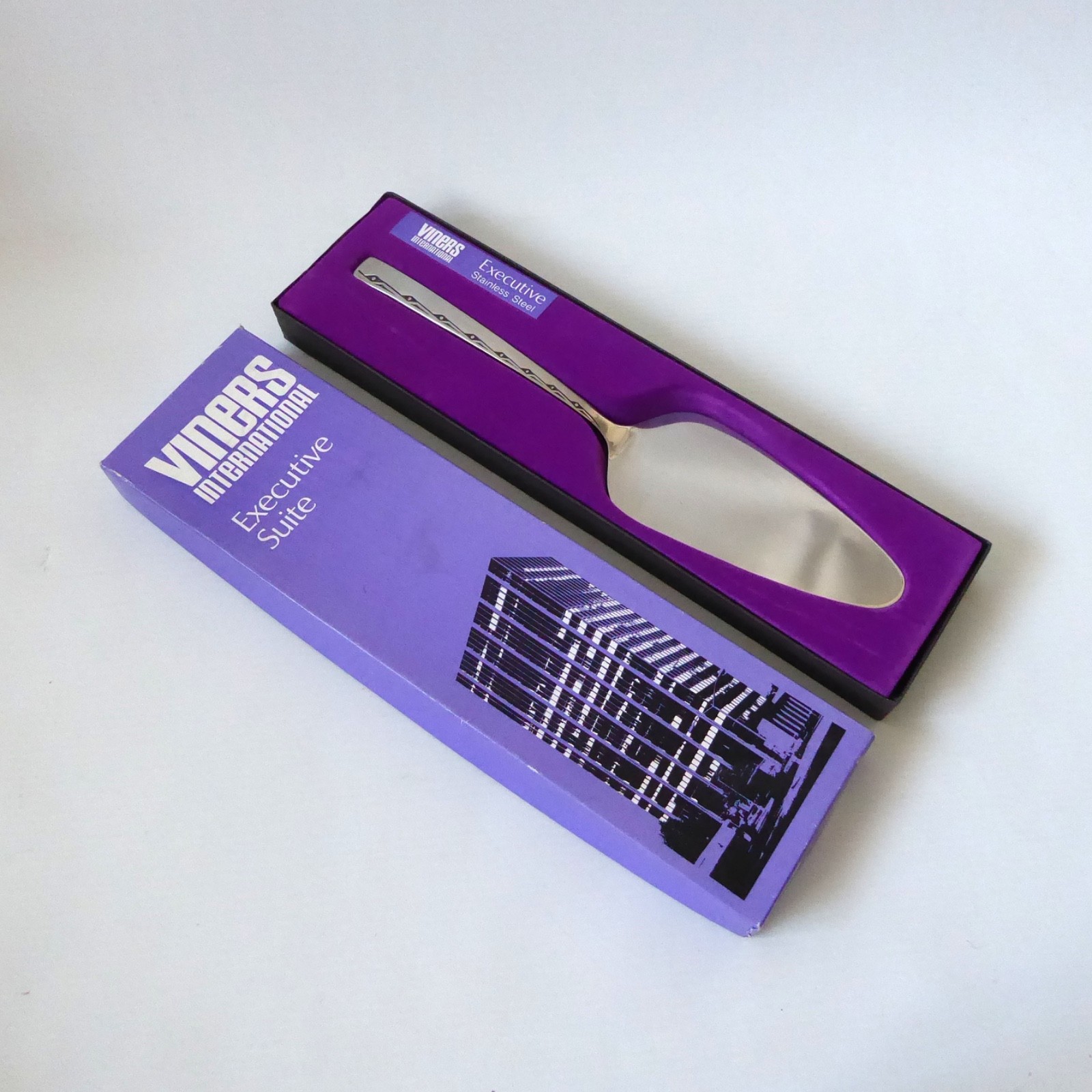 Vintage Viners Executive Suite cake server Boxed stainless steel pie slicer lift