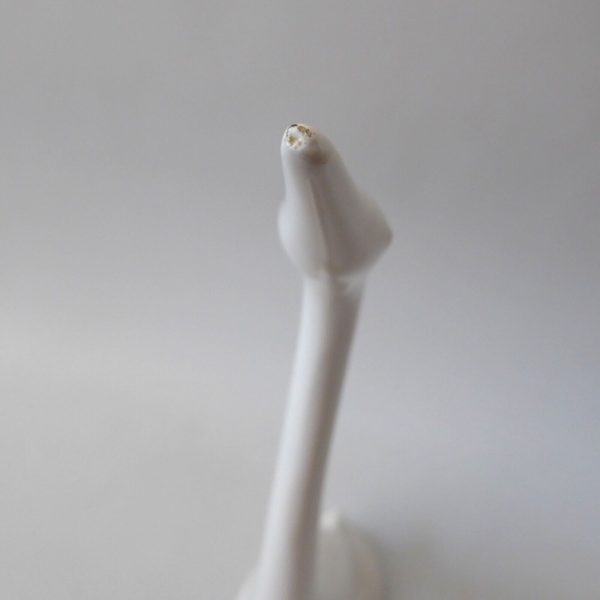 Vintage modernist minimal figurine tall stretched duck swan goose. White ceramic - Image 9
