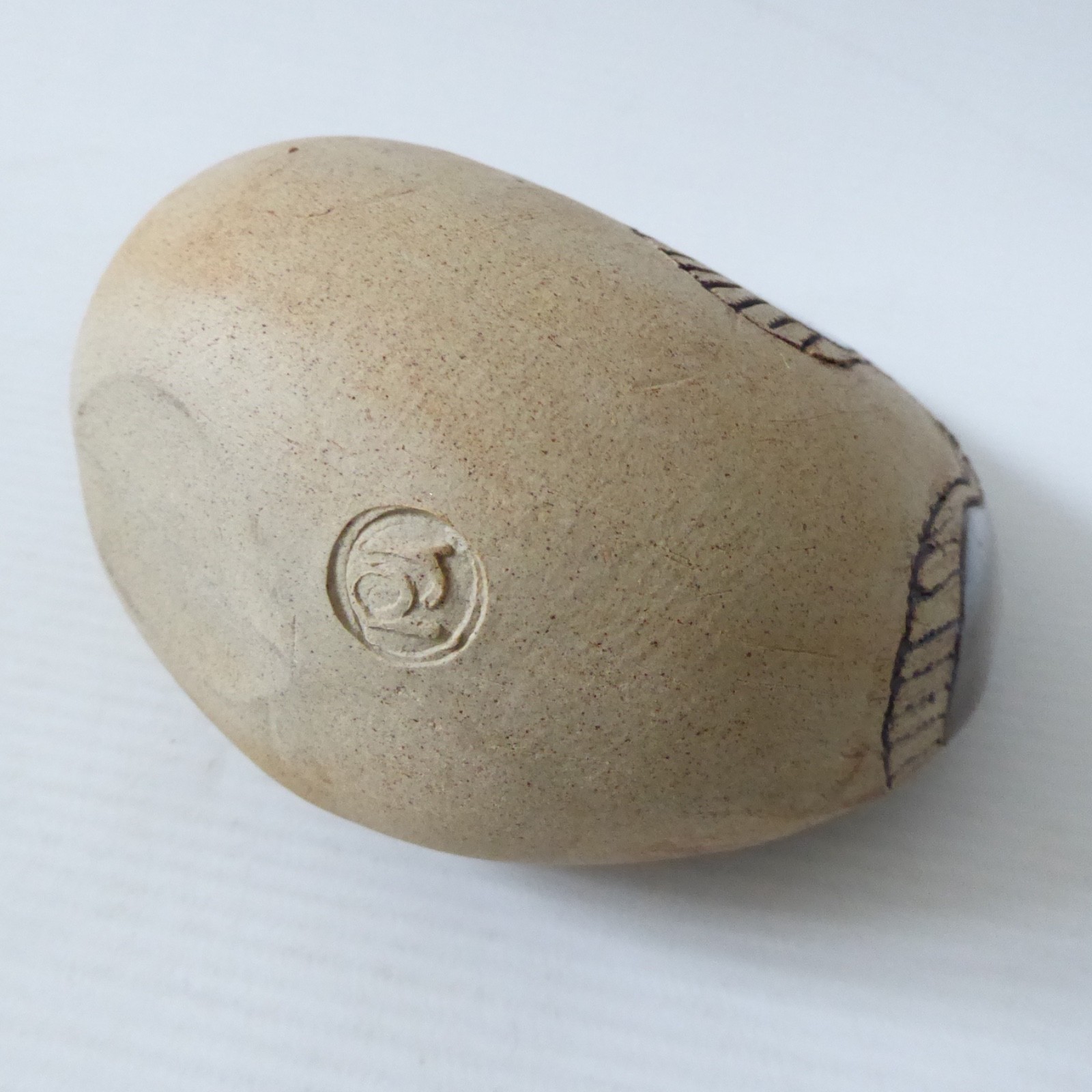 Vintage signed RD studio pottery vase, brown/natural clay. Rose Dickinson Kent - Image 8