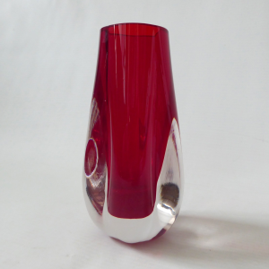 Whitefriars 9727 Ruby Red cased lobed vintage art glass vase Baxter 1960s 1970s