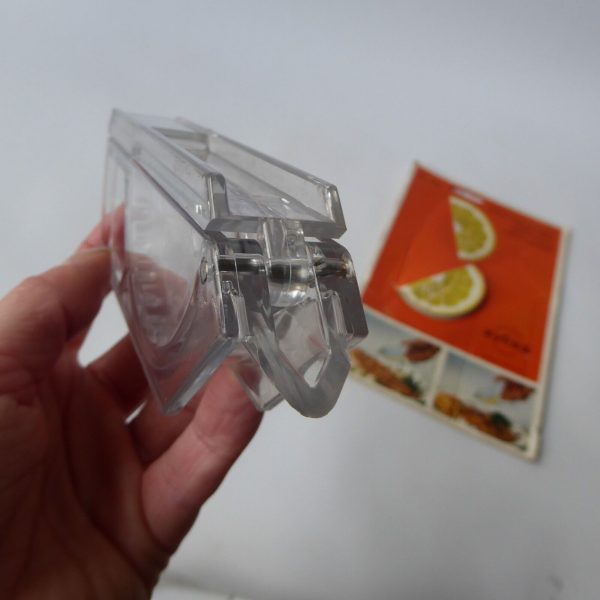 Zyliss vintage Swiss made lemon slice squeezer, hand press. Clear plastic retro - Image 10