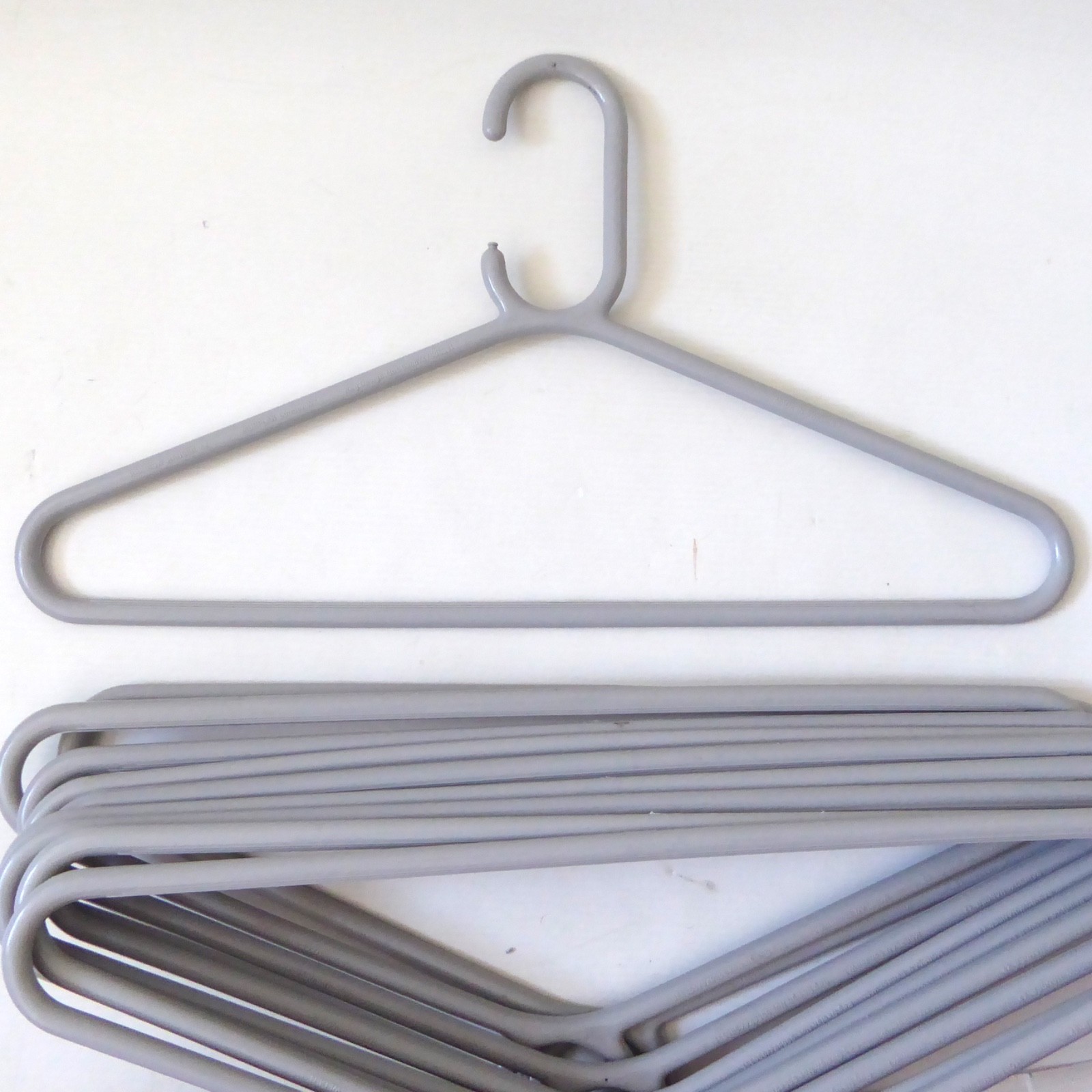 10 grey Swedish made vintage coat hangers, Morplan rainbow hanger 42, 1970s 1980 - Image 3