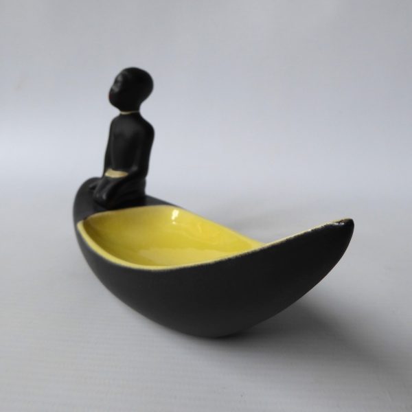 1950s ceramic bowl, African style boat & lady. Black & yellow mid century dish - Image 4