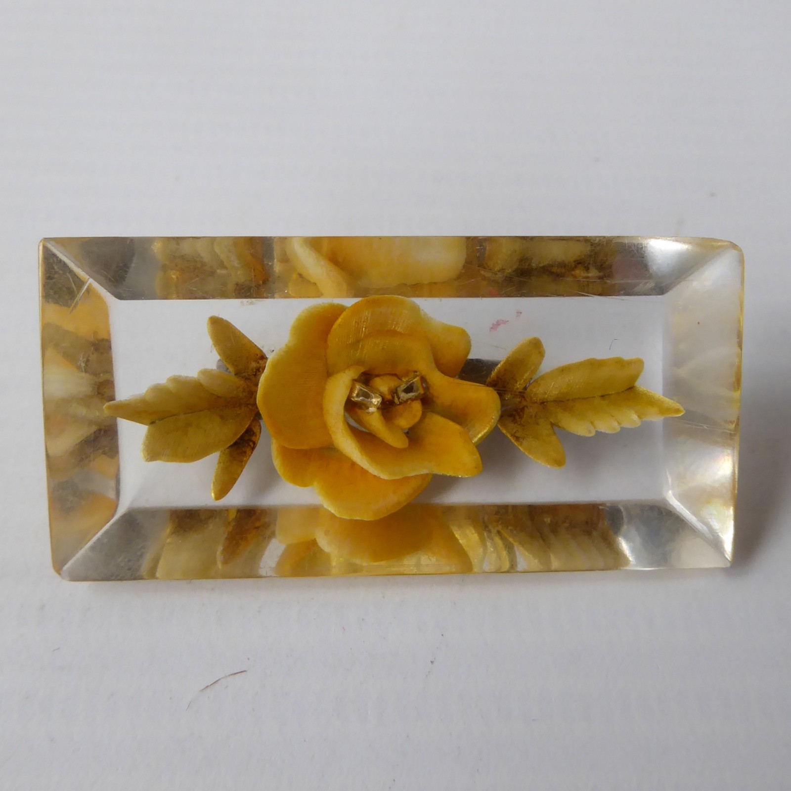 1950s reverse carved lucite perspex brooch yellow rose flower vintage rectangle - Image 7